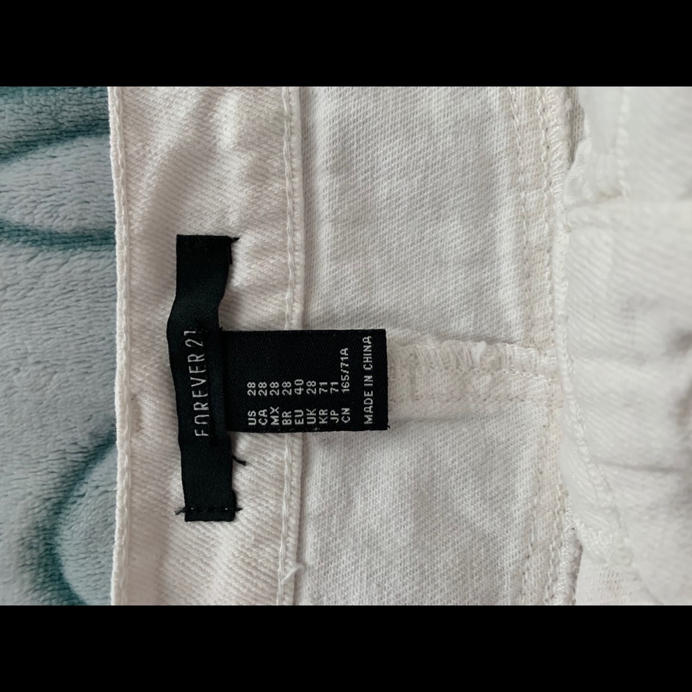 Forever 21 white denim skirt size 28 - Picture 3 of 3